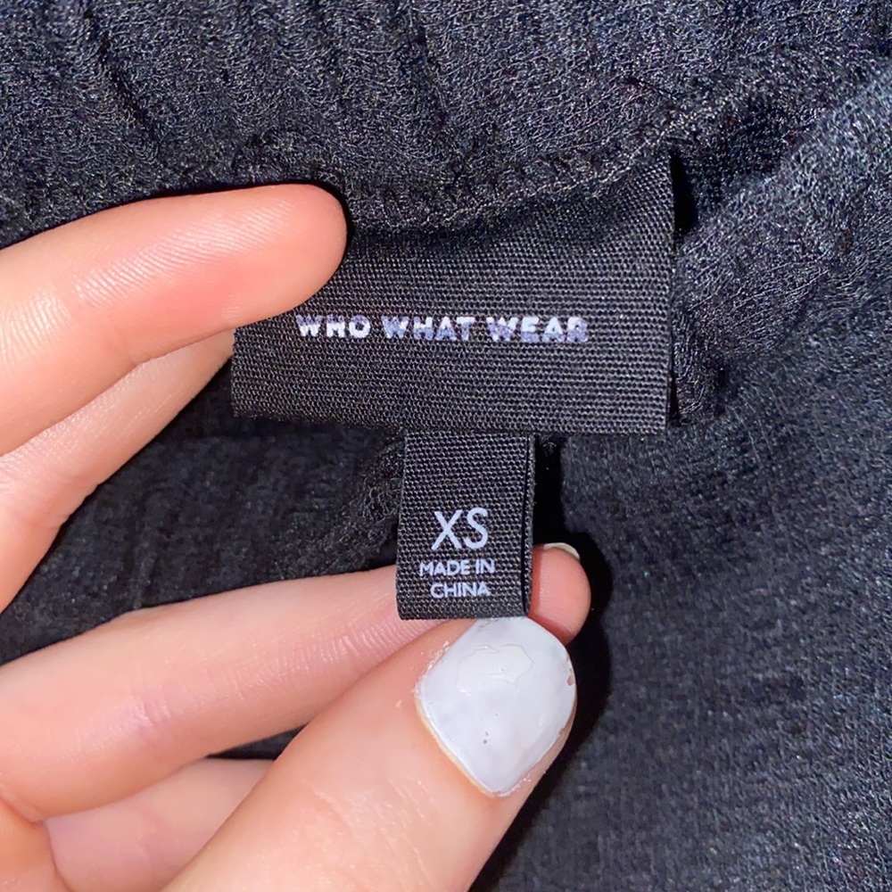 Who What Wear black tee - Picture 3 of 3